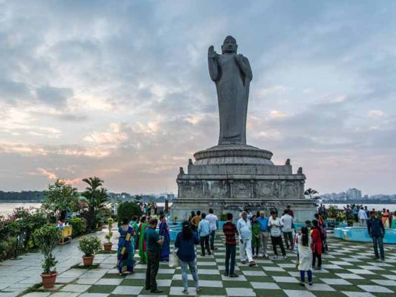 Hussain Sagar Lake & Buddha Statue